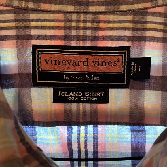 Vineyard Vines L Island Shirt - Picture 2 of 2
